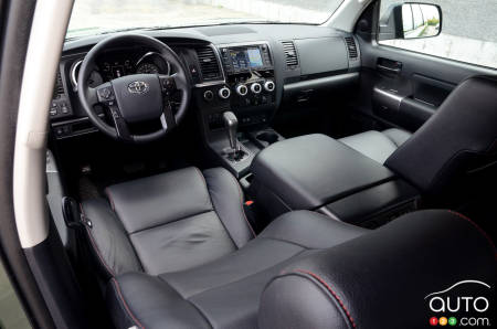 Toyota Sequoia TRD Pro 2020, intérieur